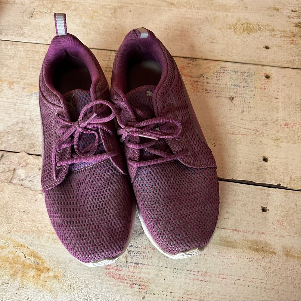 Puma Maroon Sneakers